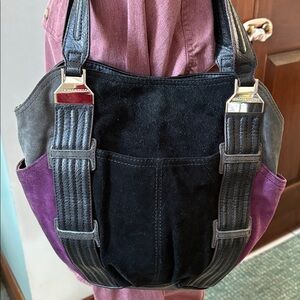 Tignanello shoulder bag  suede/leather trim  black gray purple  side pockets EUC